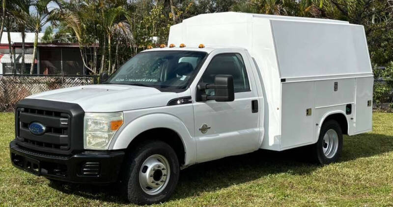 2011-ford-f-350-super-duty-xl-4x2-2dr-regular-cab-165-in-wb-drw-chassis