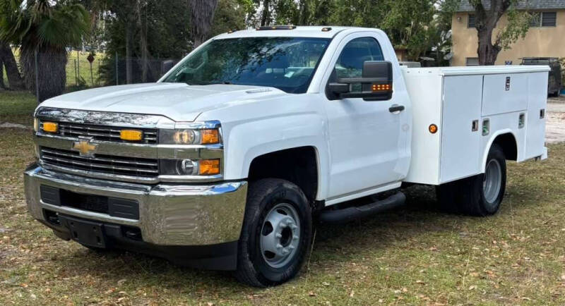 2015-chevrolet-silverado-3500hd-work-truck-4x2-2dr-regular-cab-lb-drw (1)